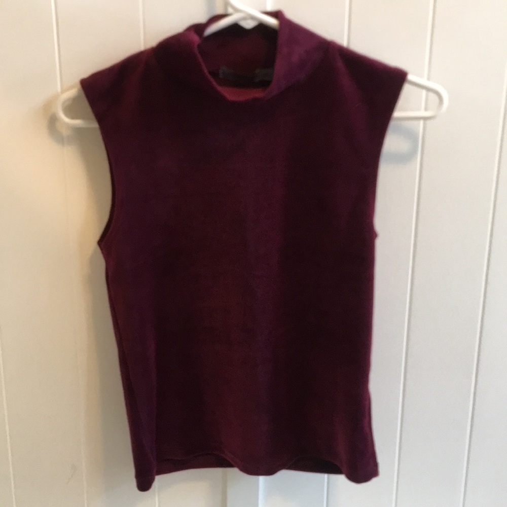 CARMAR soft burgundy velvet top. New Size S